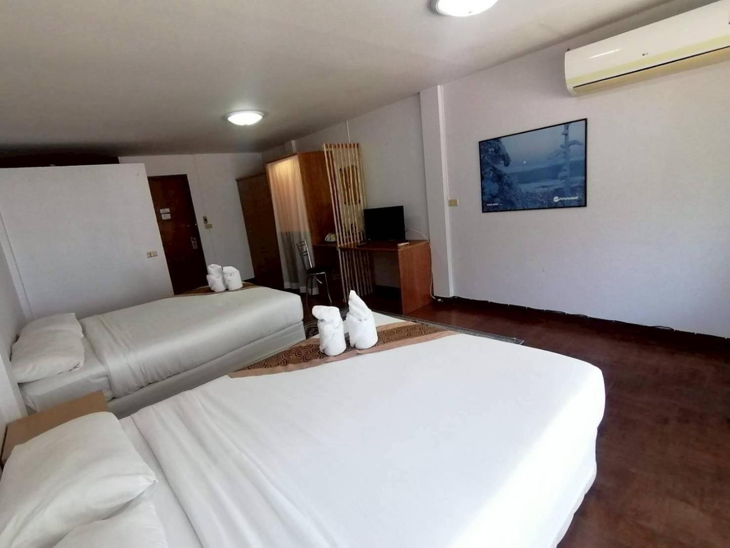 Beachfront Hotel Cha Am Cha-am Exterior foto