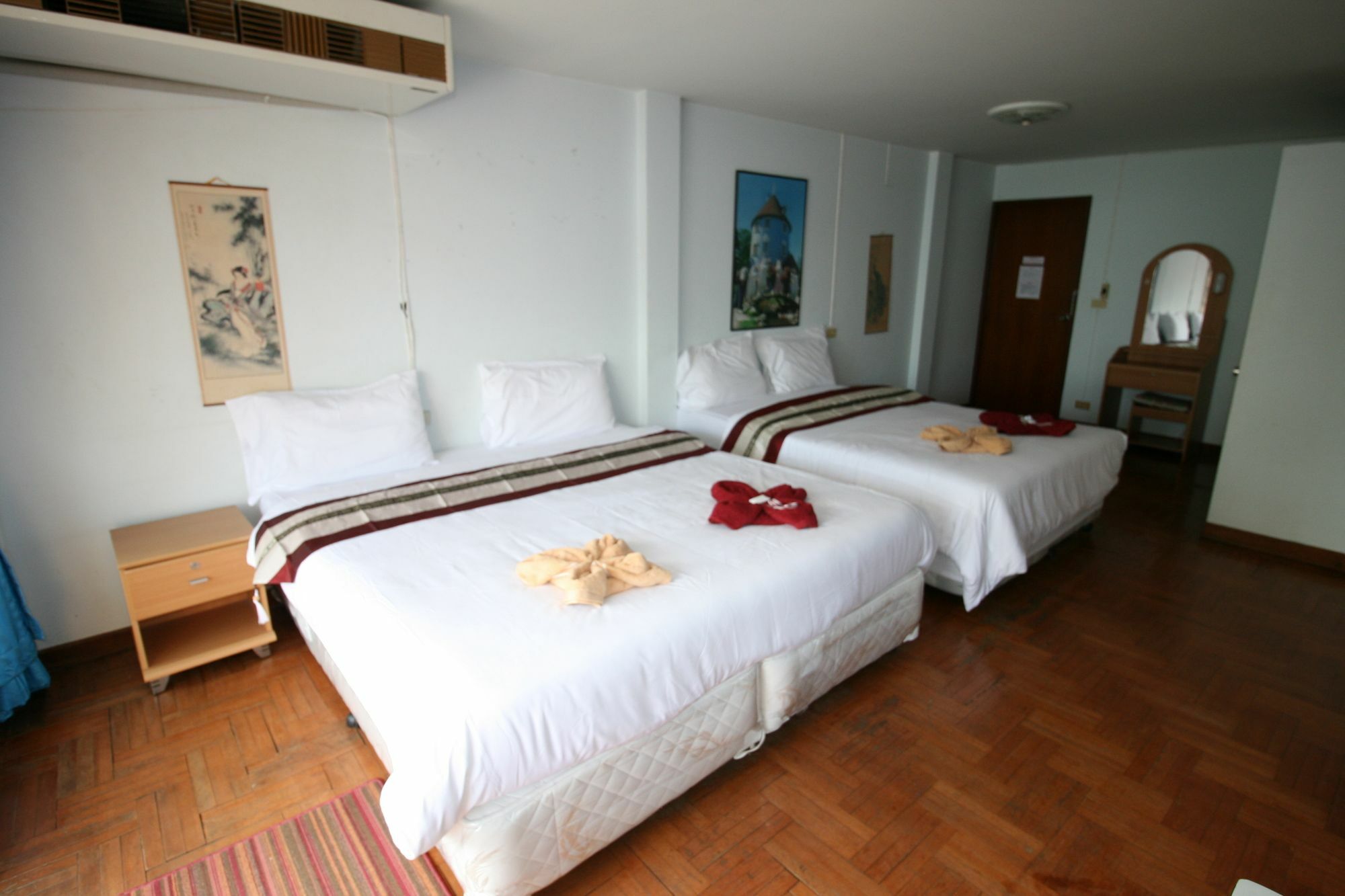 Beachfront Hotel Cha Am Cha-am Exterior foto